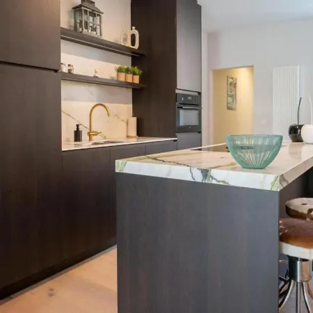 Renovated Art Deco With Vintage Elements Ostende