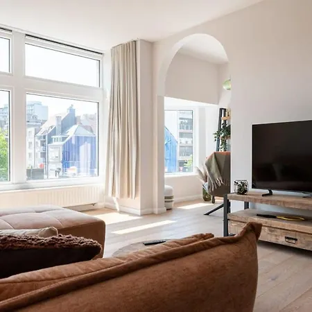 公寓 Renovated Art Deco With Vintage Elements