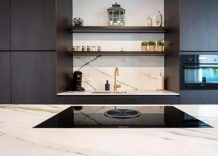 Renovated Art Deco With Vintage Elements