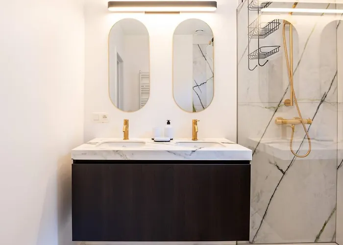 Renovated Art Deco With Vintage Elements *