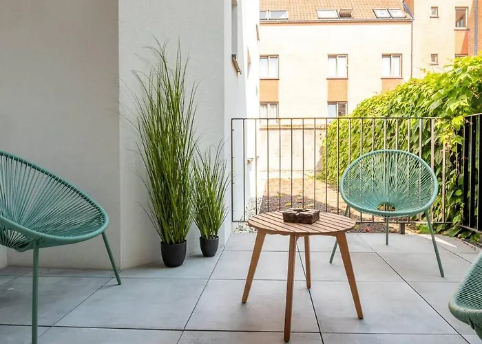 Renovated Art Deco With Vintage Elements Apartment *