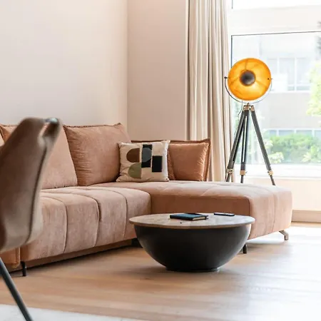 Appartamento Renovated Art Deco With Vintage Elements