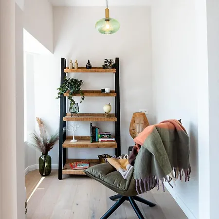 Appartamento Renovated Art Deco With Vintage Elements