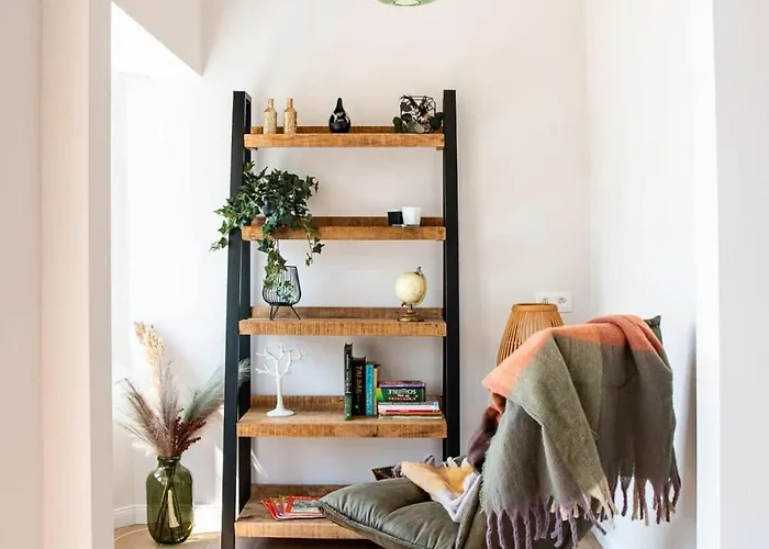 Renovated Art Deco With Vintage Elements Daire *