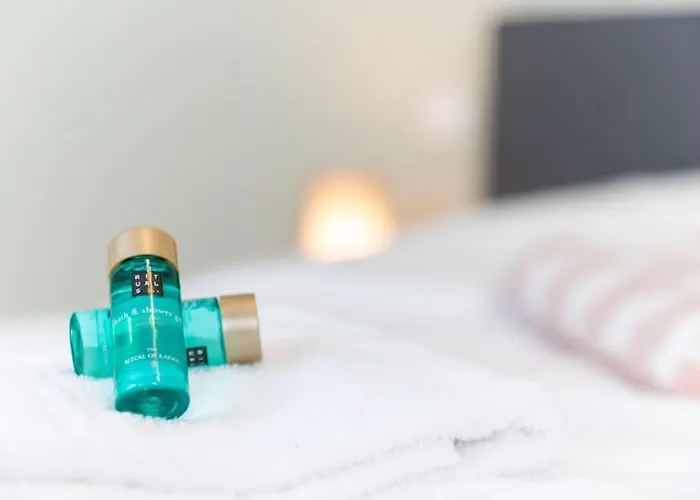 Daire Renovated Art Deco With Vintage Elements *