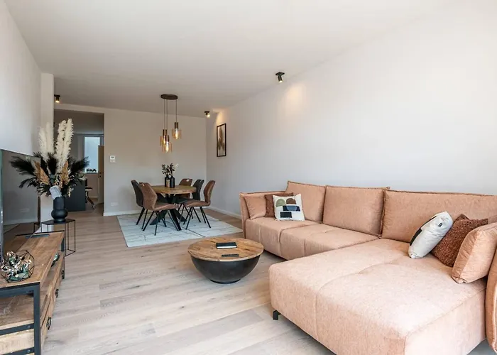 Renovated Art Deco With Vintage Elements Oostende